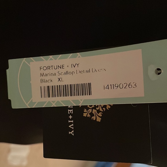 NWT Fortune + Ivy Marina Scallop Dress -  Size M-XL - Picture 7 of 13